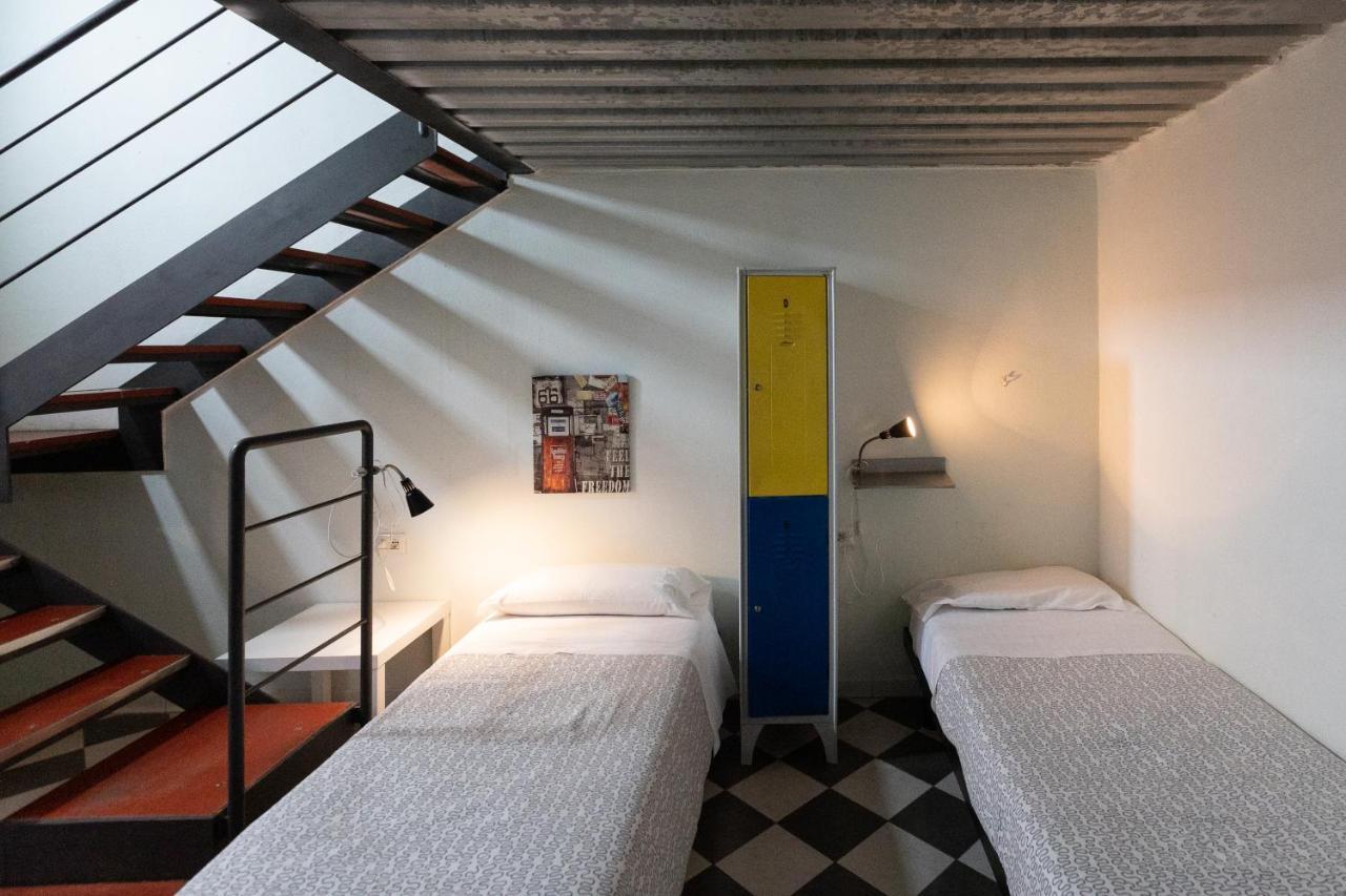 Fabric Hostel Portici Exterior photo